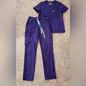 FIGS Scrubs set